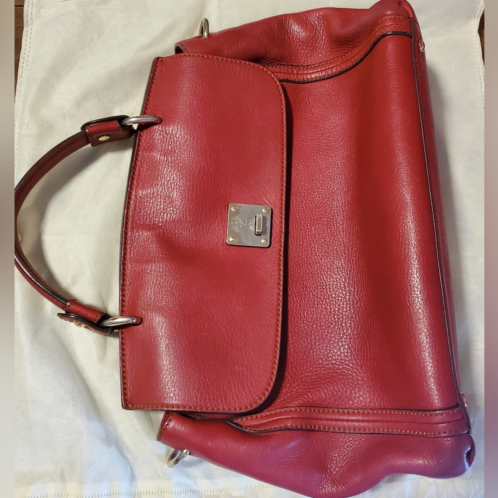 MCM Munchen Handbag Red Crossbody Leather Shoulder Travel Messenger Bag